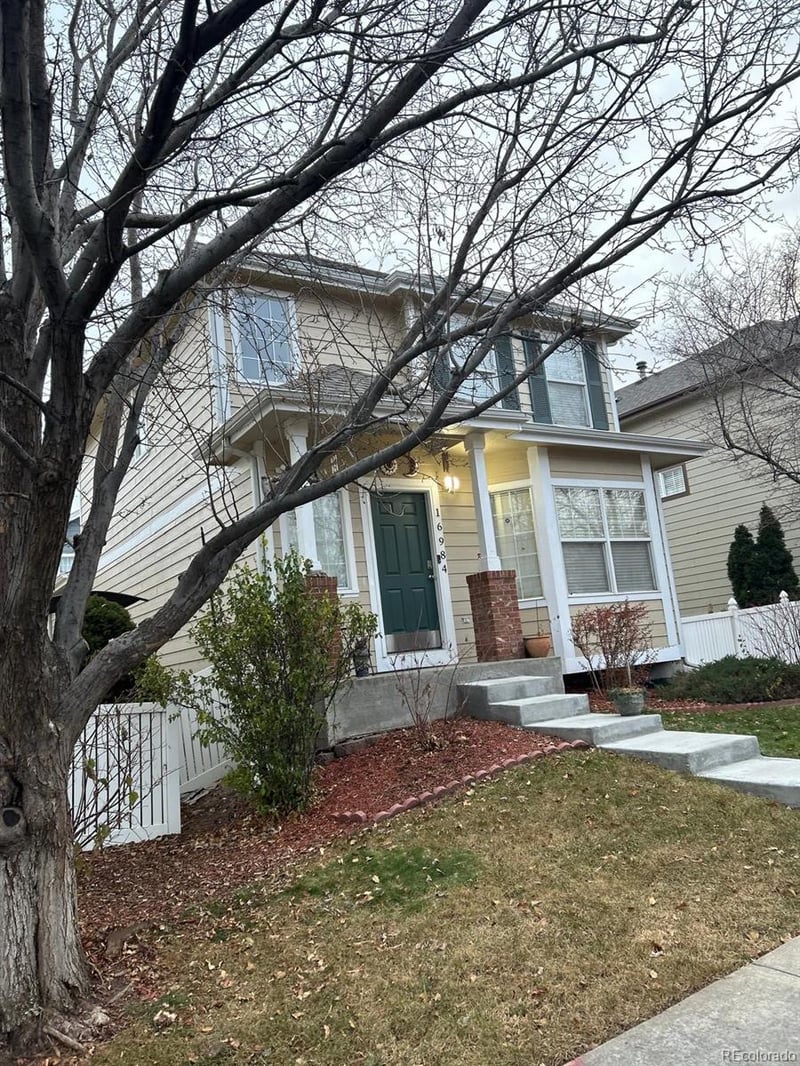 16984 Wyoming Dr, Aurora, CO 80017