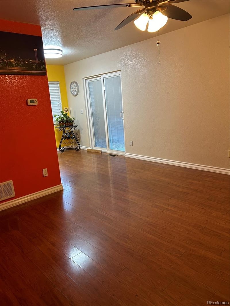 16984 Wyoming Dr, Aurora, CO 80017