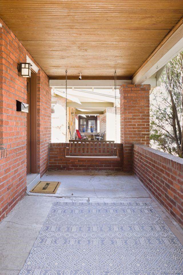 2515 N Glencoe St, Denver, CO 80207