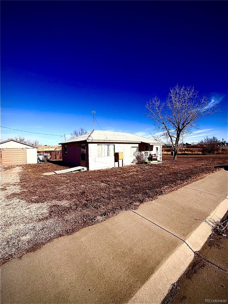 141 Main St, Hudson, CO 80642
