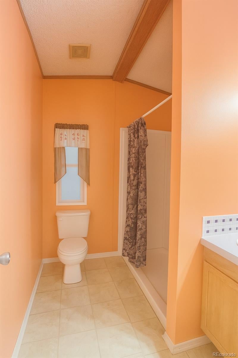601 North Ln, Avondale, CO 81022