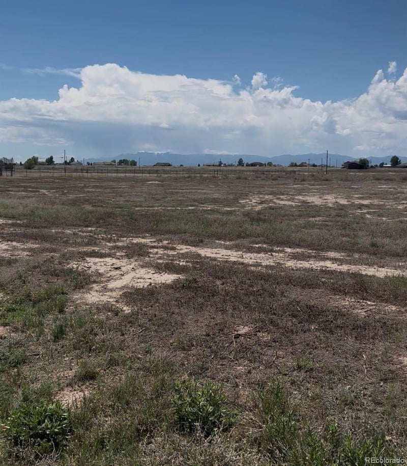669 N Limon Dr, Pueblo, CO 81007