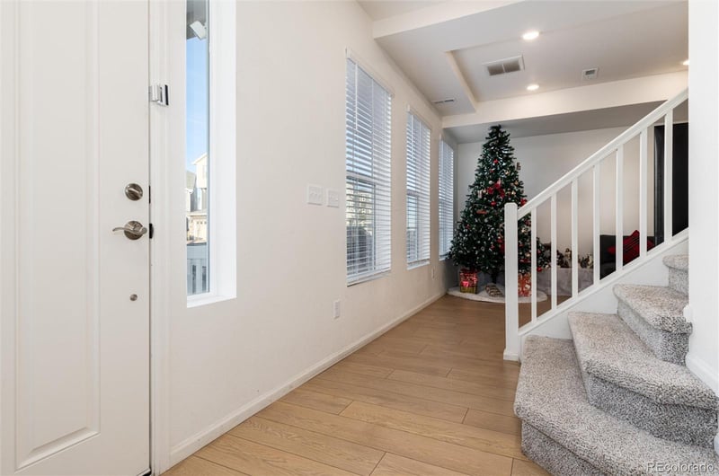 1082 Sugarloaf Ln, Erie, CO 80516