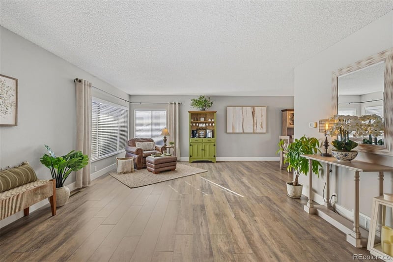 3160 Westcliff Dr, Colorado Springs, CO 80906