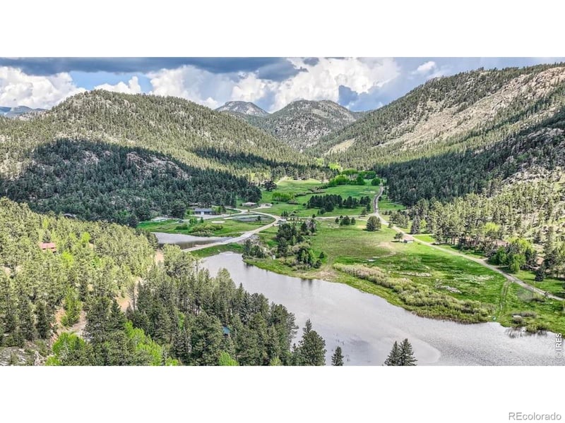 972 Aspen Dr, Lyons, CO 80540