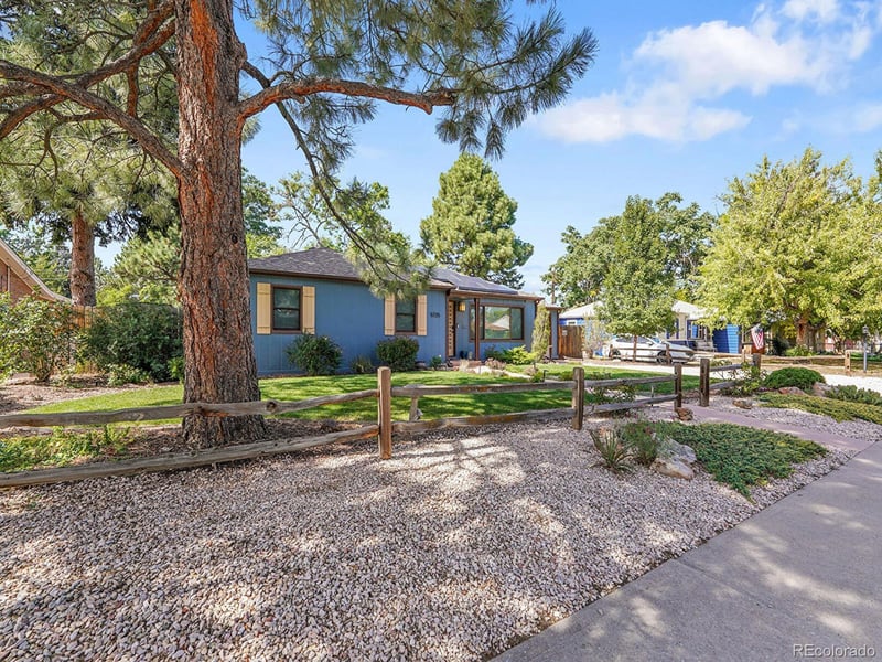 5725 Lakeview St, Littleton, CO 80120