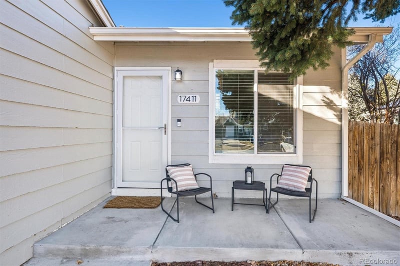 17411 Layton Dr, Aurora, CO 80015