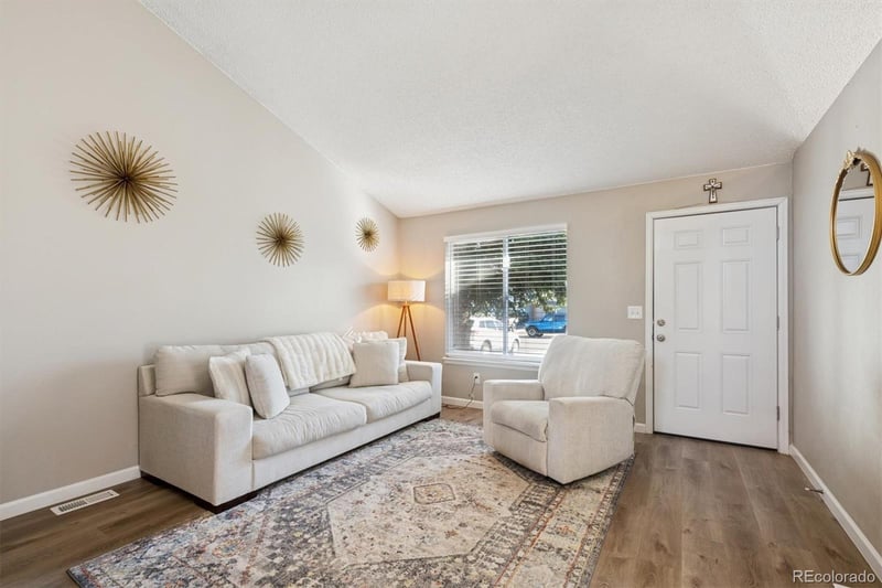 17411 Layton Dr, Aurora, CO 80015