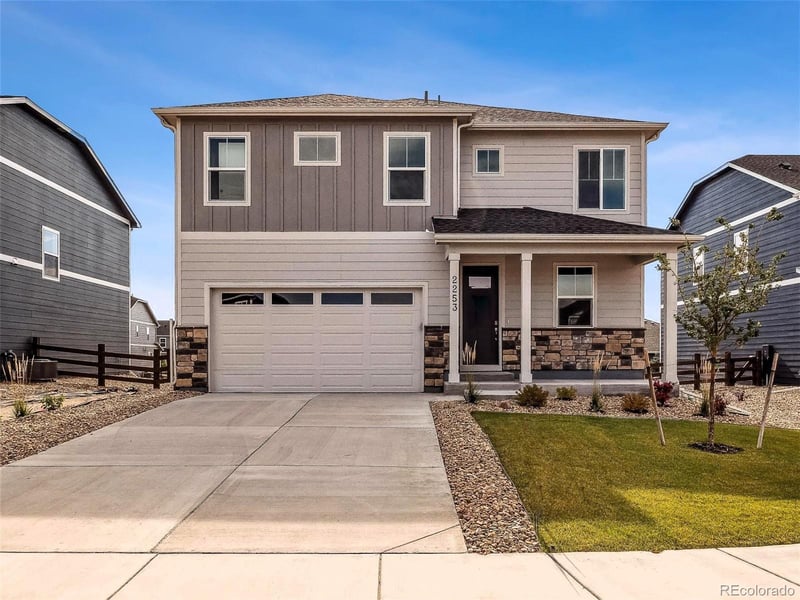 4869 Lynxes Way, Johnstown, CO 80534