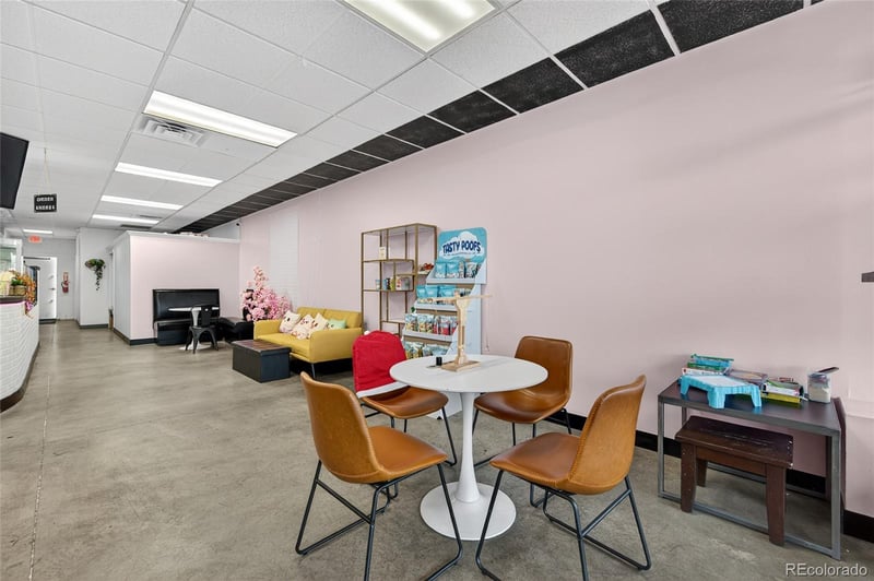 5050 Federal Blvd, Englewood, CO 80110