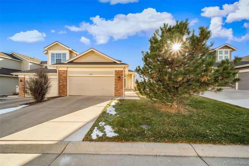 20568 Lake Pl, Aurora, CO 80016