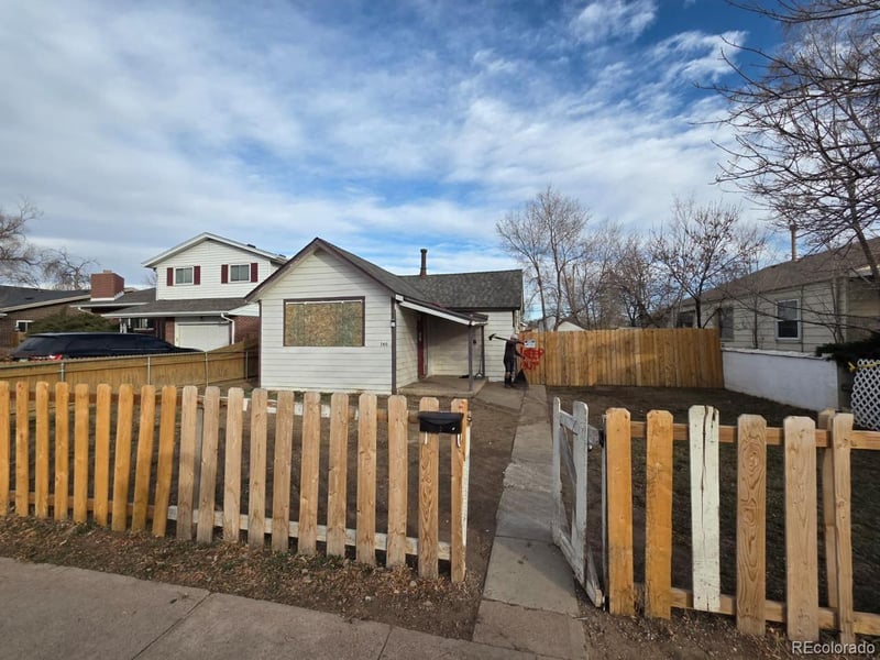 146 N 9th Ave, Brighton, CO 80601