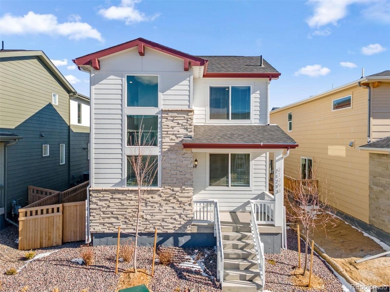 21293 63rd Dr, Aurora, CO 80019