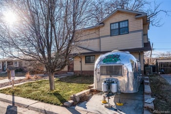 525 Elmira St, Aurora, CO 80010