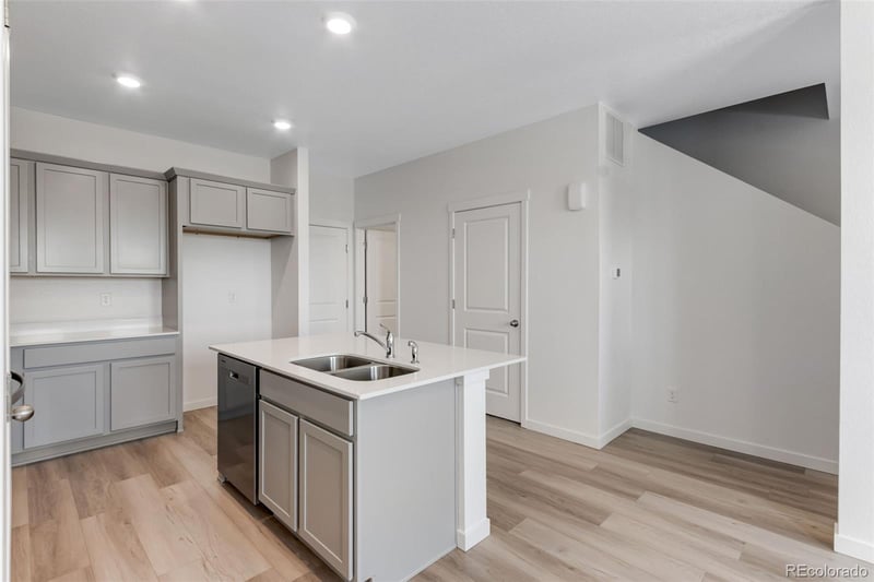 2403 Pinot Pl, Fort Lupton, CO 80621