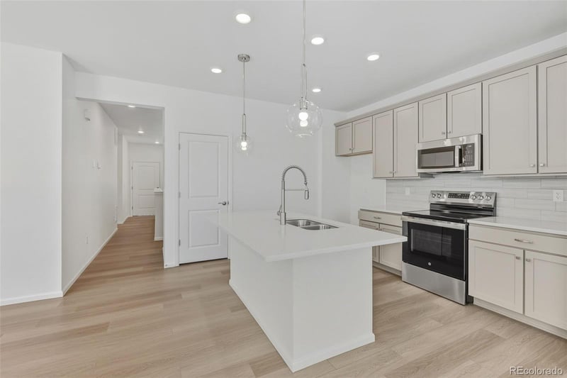 6061 Idlewild Pl, Brighton, CO 80601