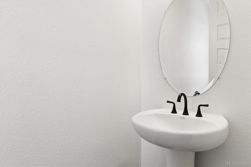 9145 Fowler Peak Ct, Englewood, CO 80112