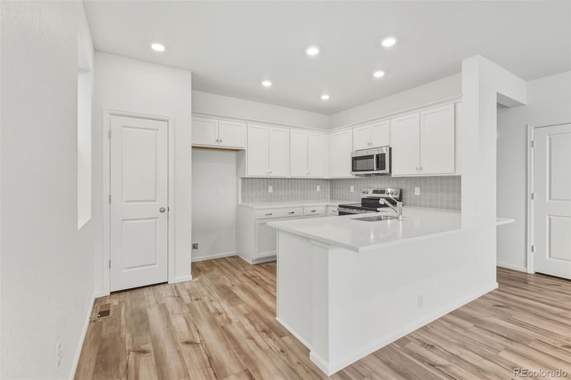 5313 Elk St, Aurora, CO 80019