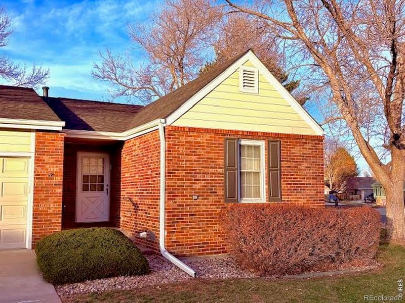 2400 Elmhurst Pl, Longmont, CO 80503