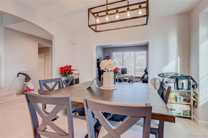 2946 Devinney Ct, Lakewood, CO 80228