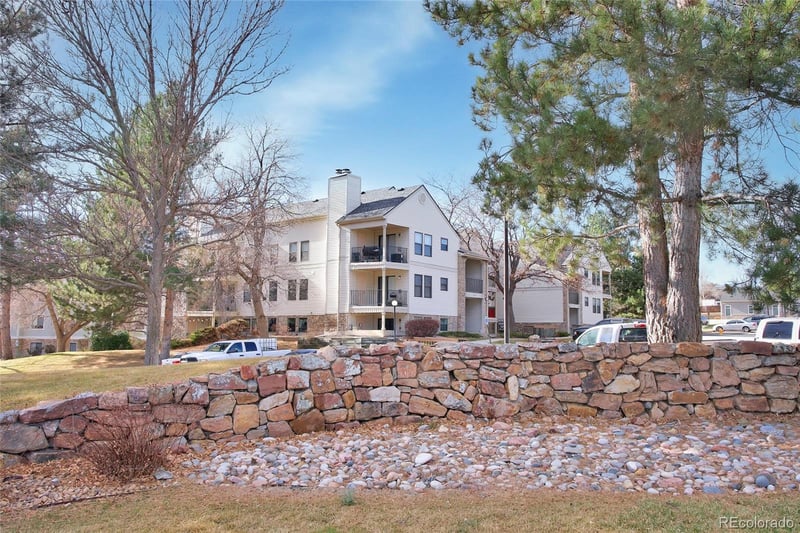 6705 Field St #802, Littleton, CO 80128