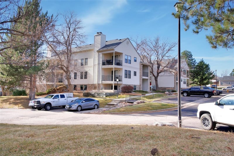 6705 S Field St #802, Littleton, CO 80128
