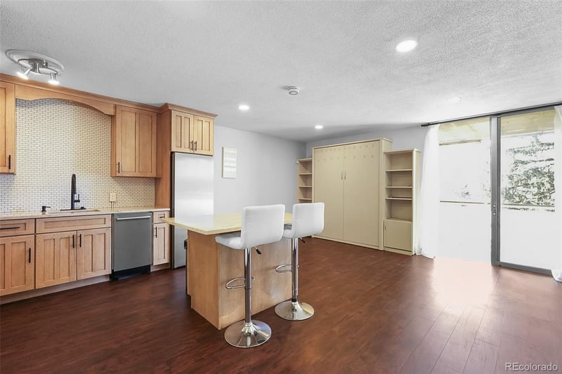2500 York St #308, Denver, CO 80210