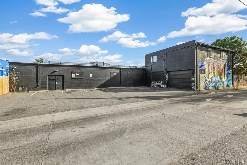 1559 Broadway , Denver, CO 80210