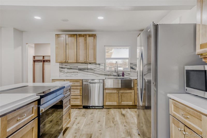 1147 Kendall Ct, Lakewood, CO 80232