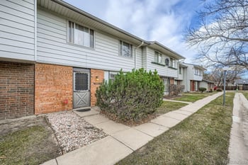 12446 Kansas Pl, Aurora, CO 80012