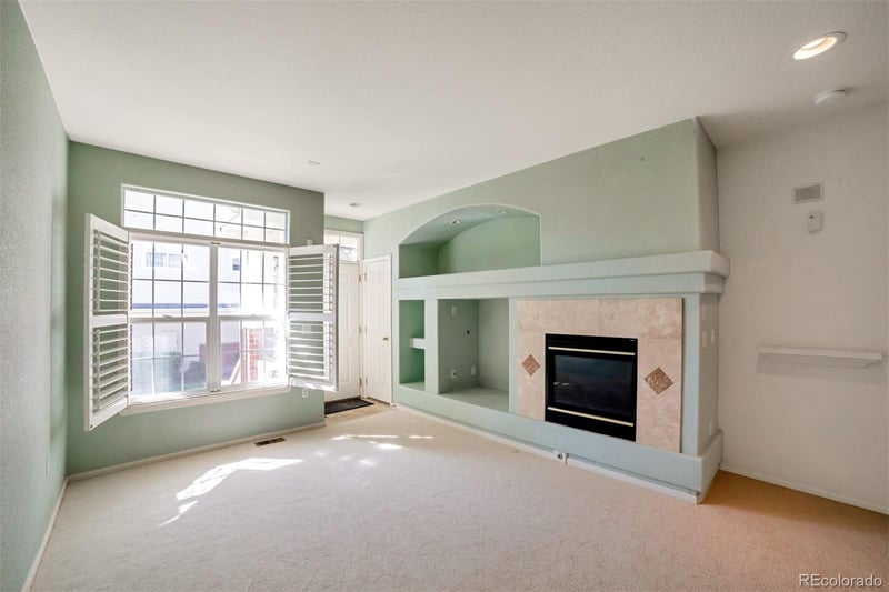 9816 Carolina Pl, Aurora, CO 80247