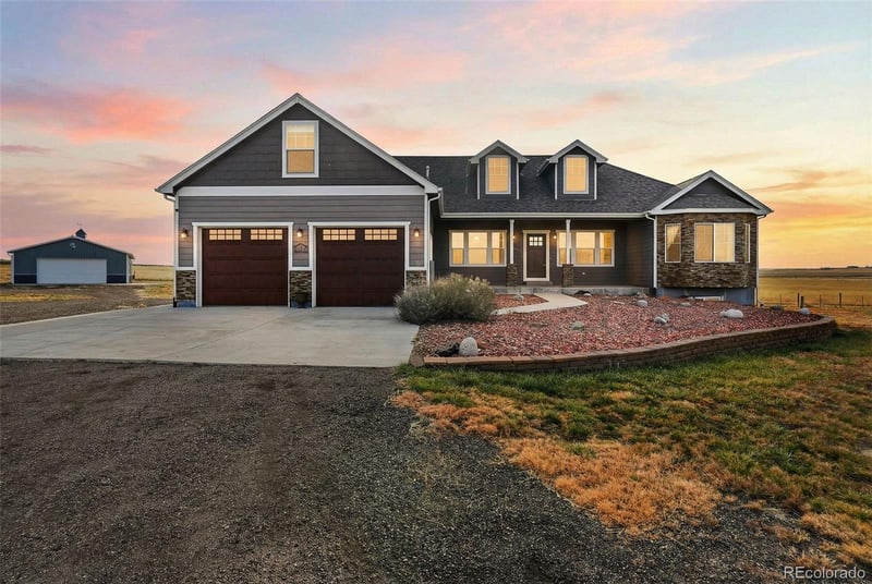 50950 E Maplewood Pl, Bennett, CO 80102