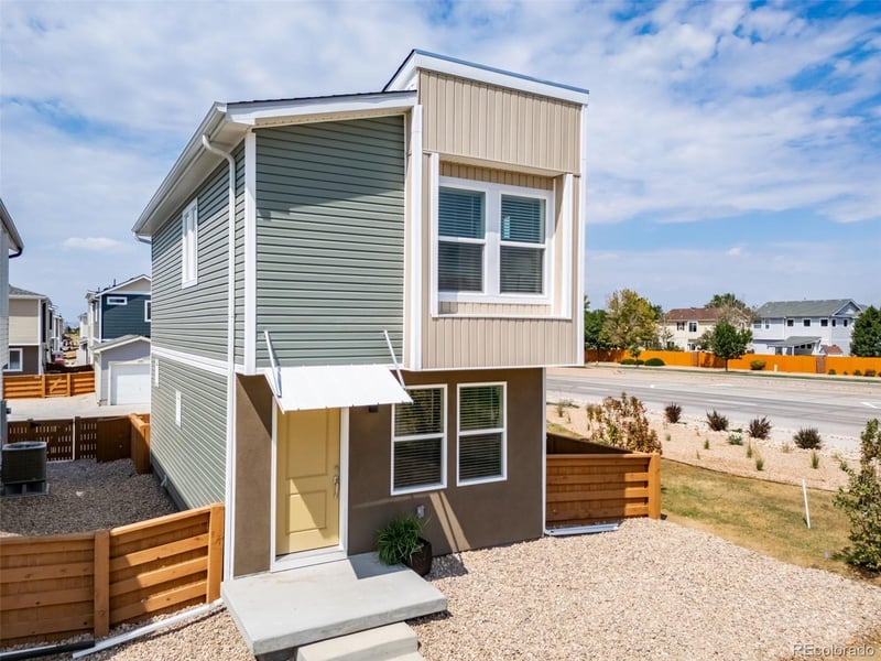 12927 103rd Ave, Commerce, CO 80022