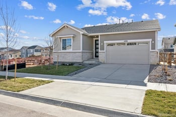 24716 41st Ave, Aurora, CO 80019