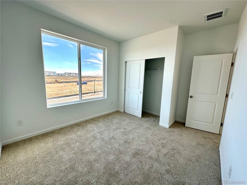 6641 Netherland St, Aurora, CO 80019