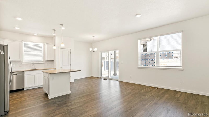 6121 Alpine Ridge Dr, Colorado Springs, CO 80925