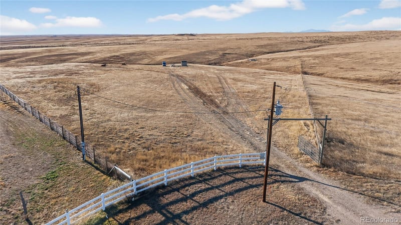 5689 S Tom Bay Ct, Bennett, CO 80102