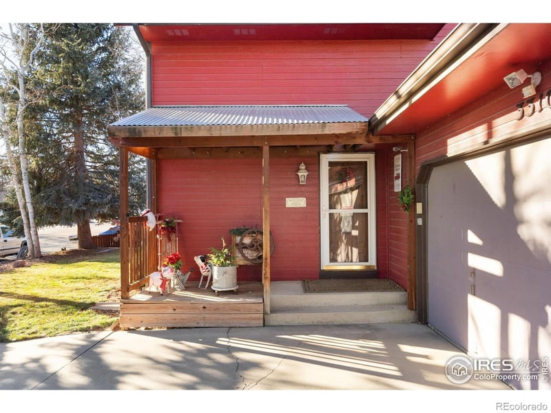 3310 33rd Ave Ct, Greeley, CO 80634