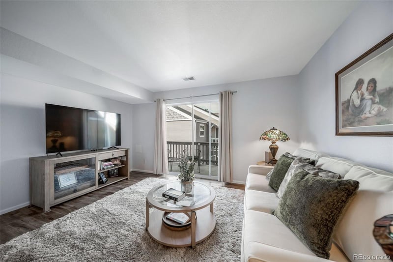 1267 Gilbert St #302, Castle Rock, CO 80104