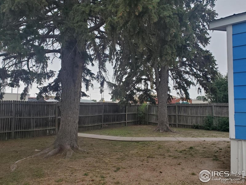 114 3rd St, Julesburg, CO 80737