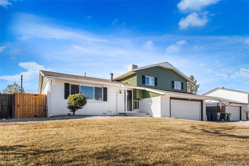 1229 Dearborn , Aurora, CO 80011