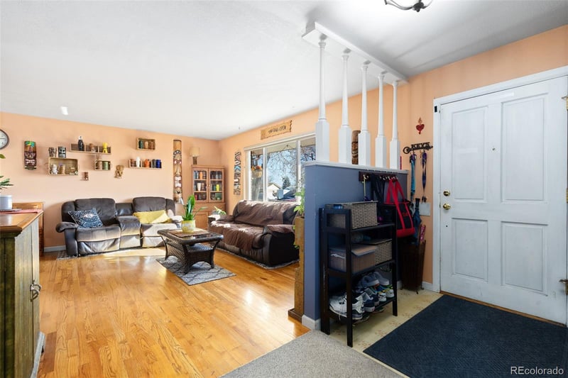 9823 Alamo Dr, Northglenn, CO 80260