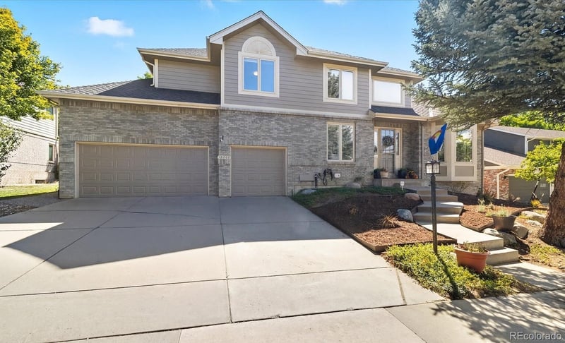 10268 E Lake Dr, Englewood, CO 80111