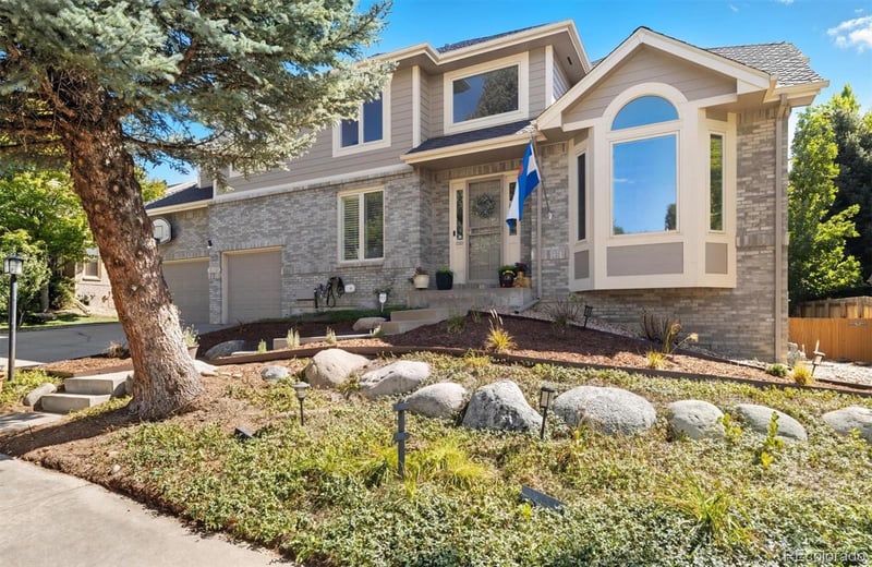 10268 E Lake Dr, Englewood, CO 80111
