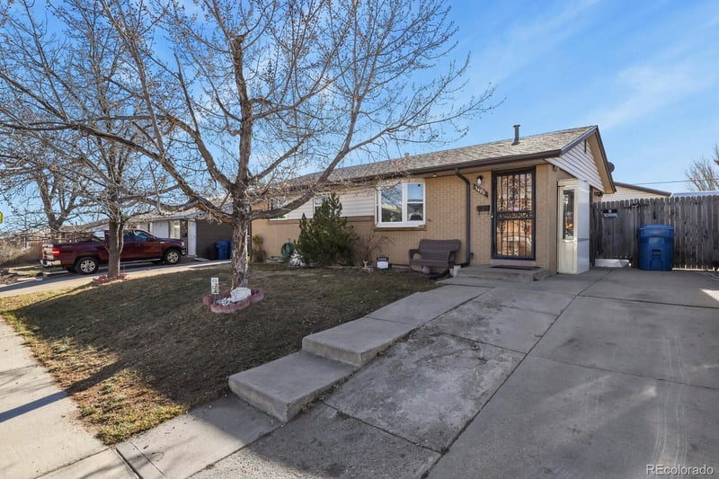 3400 Mountain Rd, Englewood, CO 80110