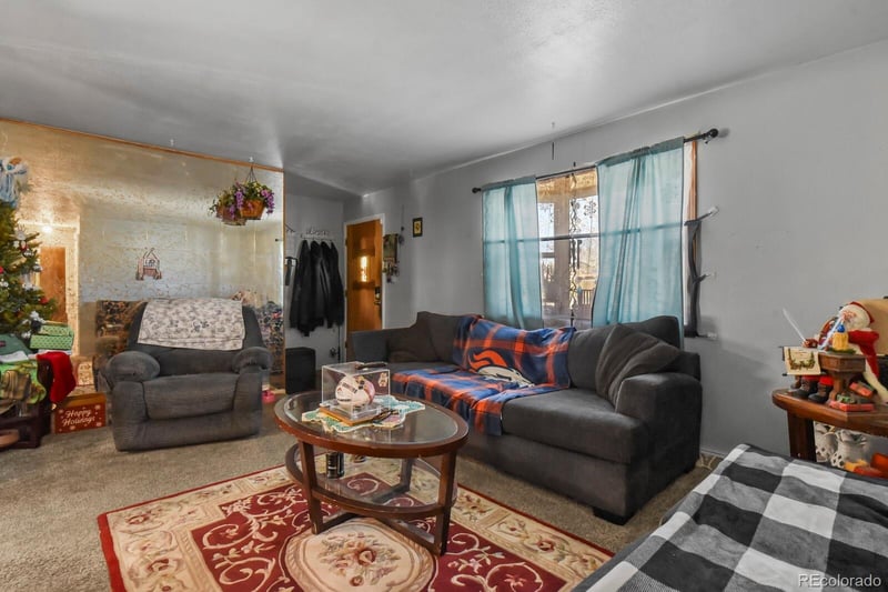 3400 Mountain Rd, Englewood, CO 80110