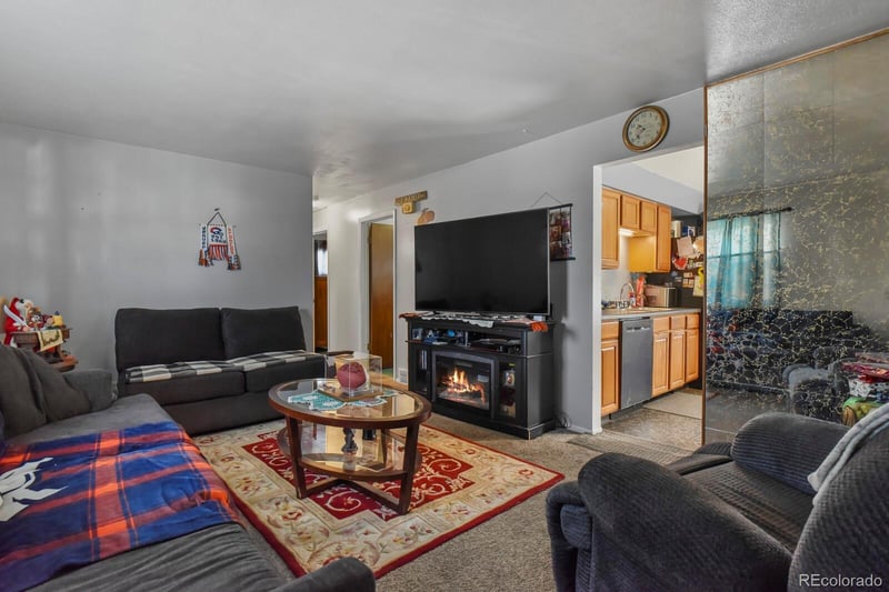 3400 Mountain Rd, Englewood, CO 80110