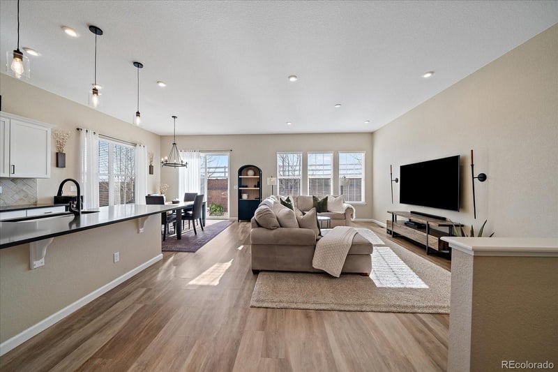 877 Stagecoach Dr, Lafayette, CO 80026