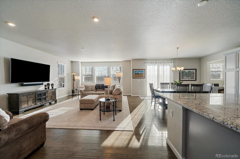 883 Stagecoach Dr, Lafayette, CO 80026