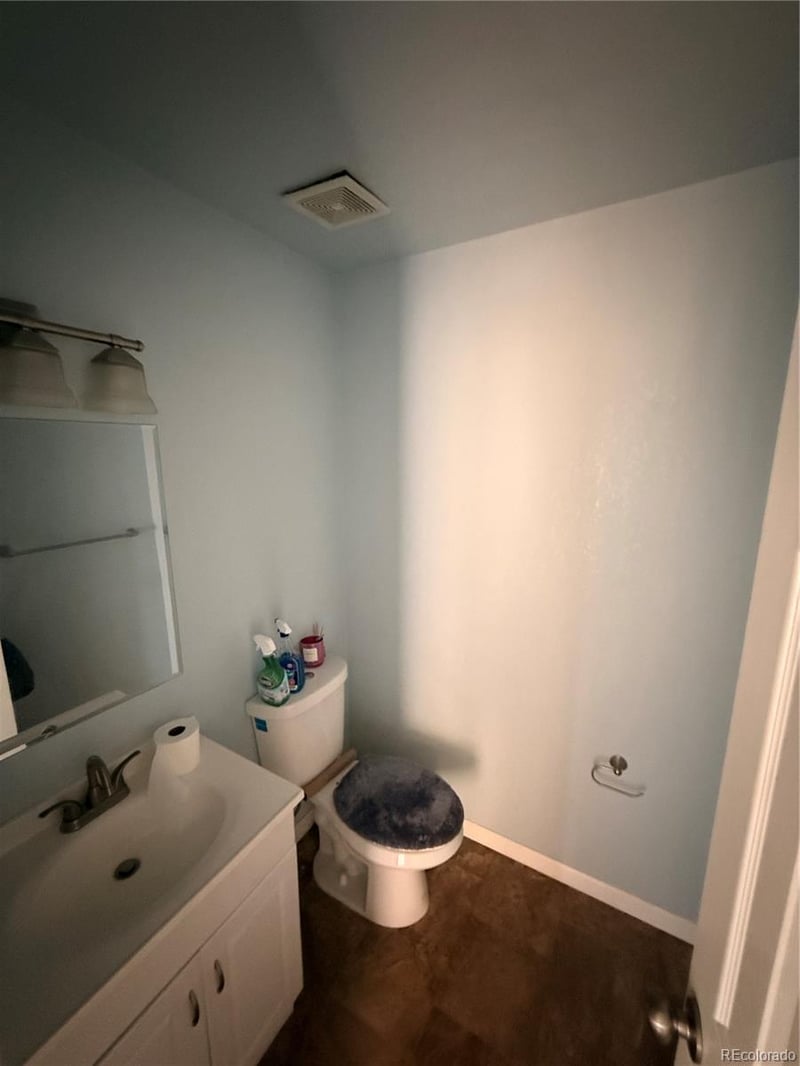 2369 Lexington Village Ln, Colorado Springs, CO 80916